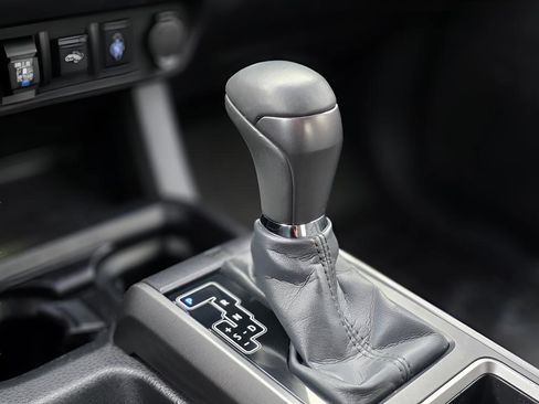 Used 2023 Toyota Tacoma TRD Off-Road w/ TRD Premium Off Road Package image 35