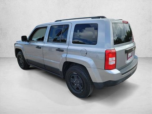 Used 2016 Jeep Patriot Sport FWD image 7