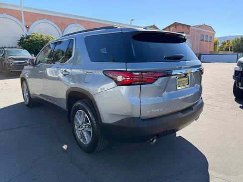 Used 2023 Chevrolet Traverse LT image 6