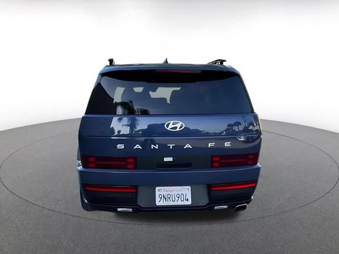 Used 2025 Hyundai Santa Fe SEL FWD image 12