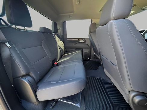 Used 2025 Chevrolet Silverado 3500 LT w/ Convenience Package image 7