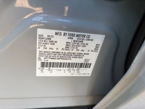 Used 2023 Ford Maverick XLT FWD image 11