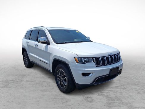 Used 2018 Jeep Grand Cherokee Limited w/ Trailer Tow Group IV AWD/4WD image 2