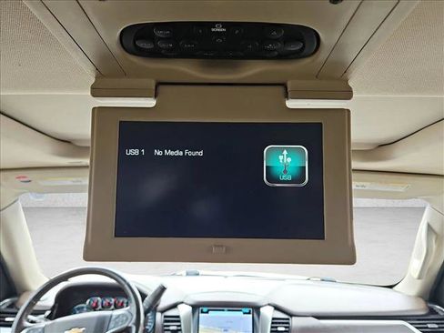 Used 2018 Chevrolet Tahoe LT image 16