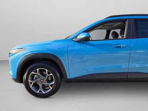 New 2026 Chevrolet Trax LT w/ Sunroof Package image 24
