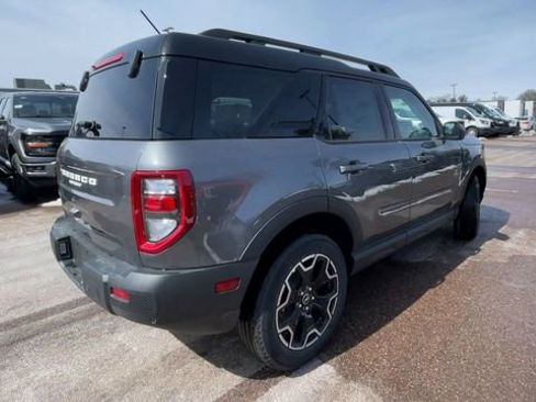 New 2025 Ford Bronco Sport Outer Banks image 2