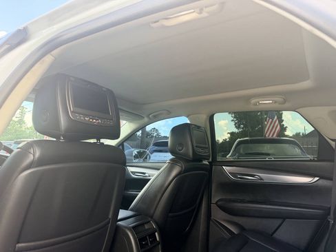 Used 2017 Cadillac XT5 Luxury w/ Driver Awareness Package FWD image 23