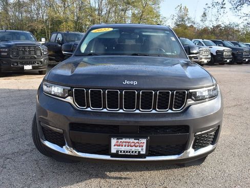 Used 2022 Jeep Grand Cherokee L Limited image 11