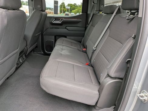 Used 2025 Chevrolet Silverado 1500 LT RWD image 31