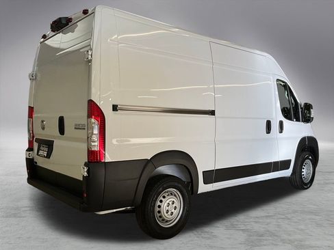 New 2026 RAM ProMaster 2500 w/ Convenience Group image 9