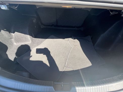 Used 2024 Chevrolet Malibu LT image 32