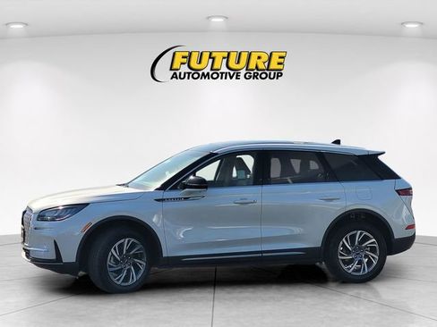 Certified 2023 Lincoln Corsair FWD w/ Equipment Group 101A image 8