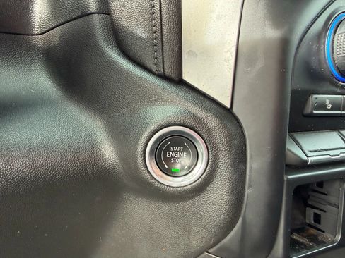 Used 2020 Chevrolet Silverado 1500 LT w/ All-Star Edition image 22