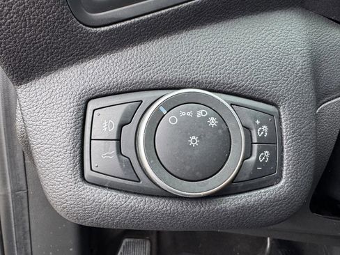 Used 2019 Ford Escape SE image 28