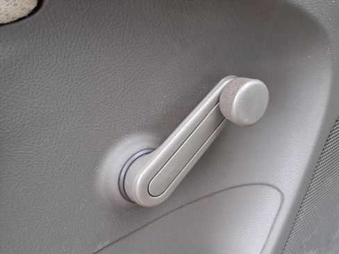 Used 2009 Toyota Yaris Sedan image 15