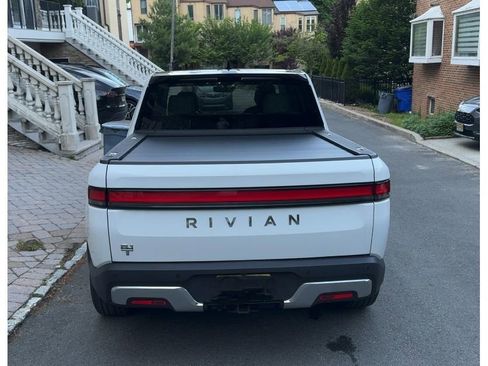 Used 2023 Rivian R1T Adventure AWD/4WD image 4