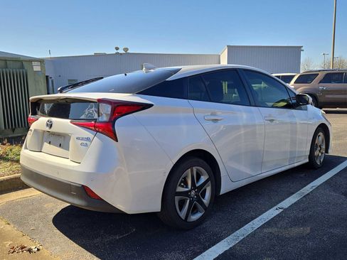 Used 2022 Toyota Prius XLE image 6