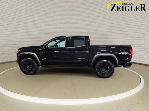 Used 2024 Chevrolet Colorado Trail Boss AWD/4WD image 8