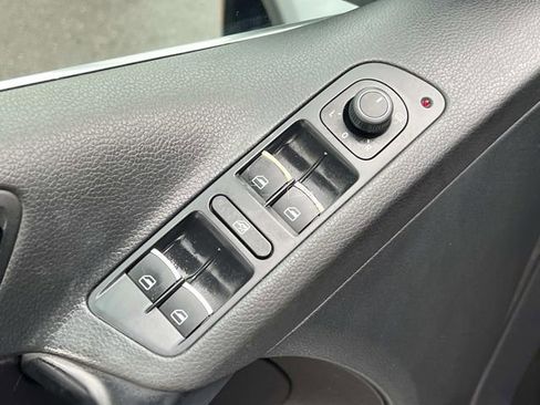 Used 2017 Volkswagen Tiguan Wolfsburg Edition image 15