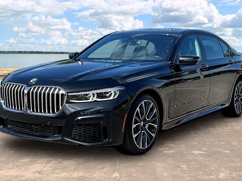 Used 2020 BMW 740i w/ M Sport Package RWD image 1