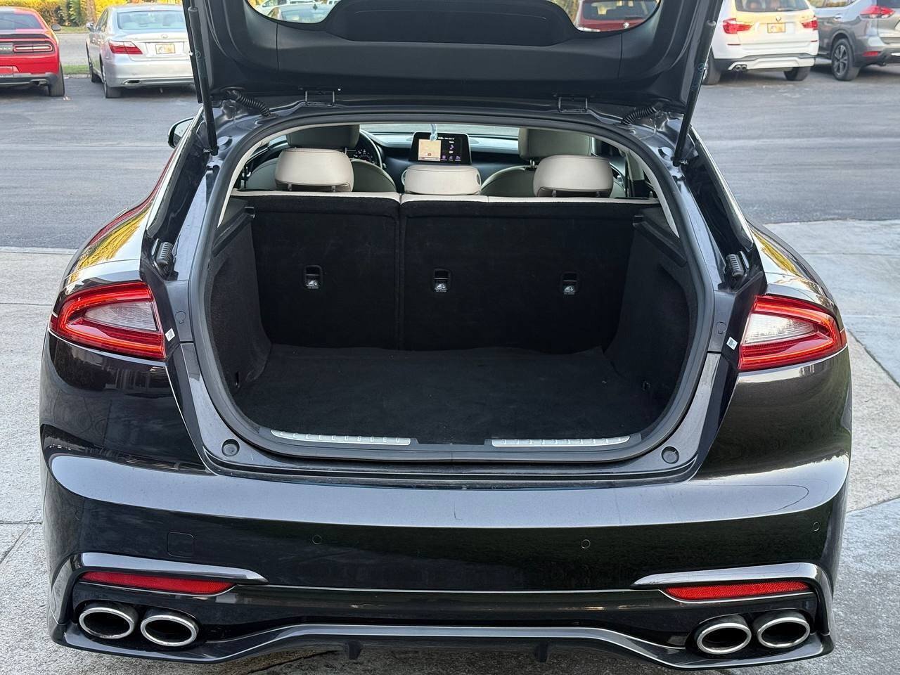 Used 2019 Kia Stinger Premium AWD/4WD image 5
