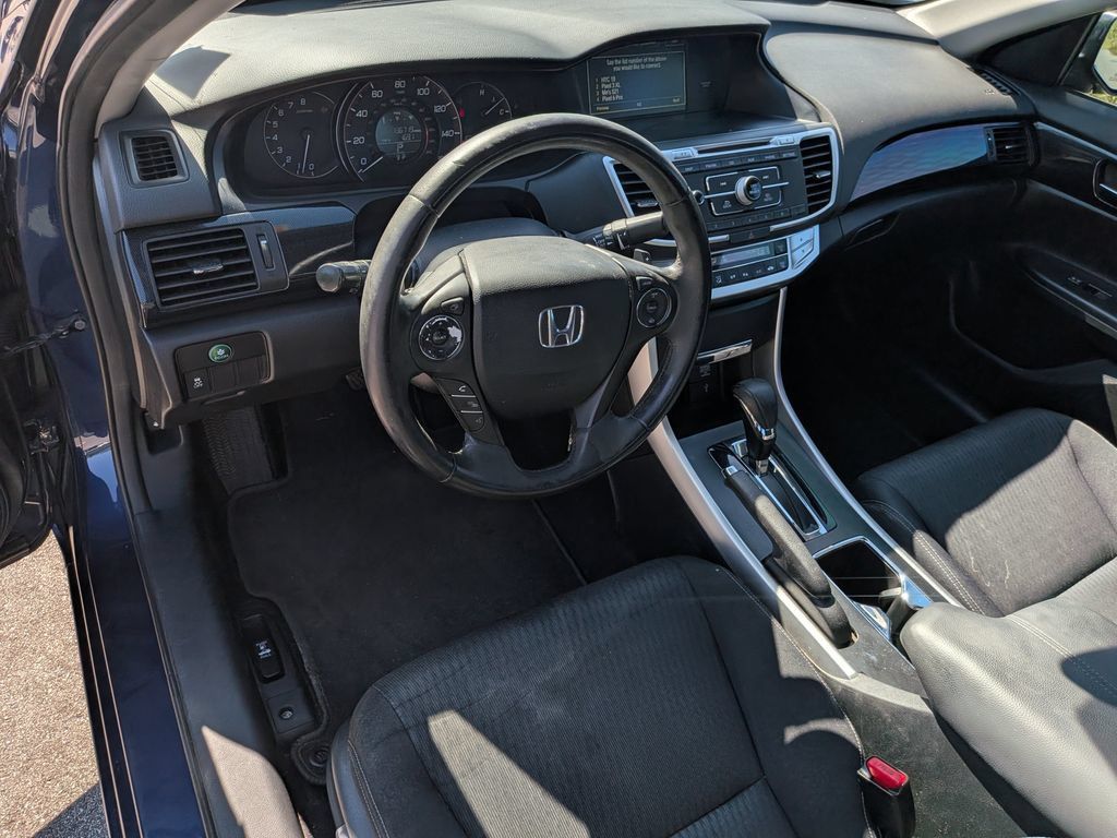 Used 2013 Honda Accord Sport image 11