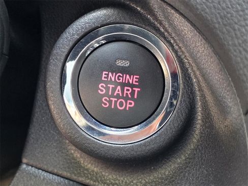 Used 2024 Subaru Ascent Limited w/ Technology Package image 28