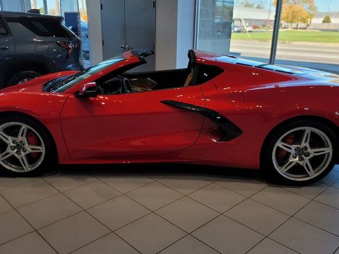 Used 2025 Chevrolet Corvette Stingray image 7