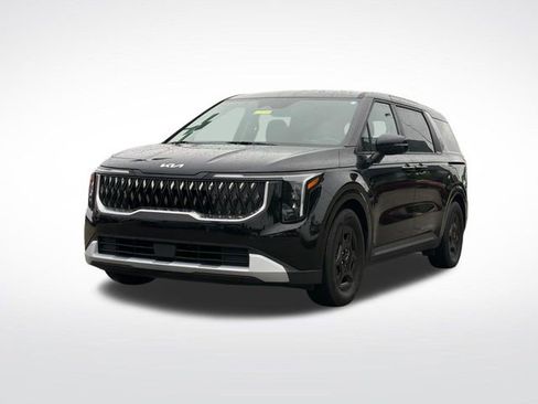 Certified 2026 Kia Carnival FWD image 17
