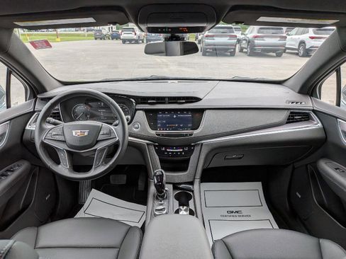 Used 2025 Cadillac XT5 Luxury AWD/4WD image 21