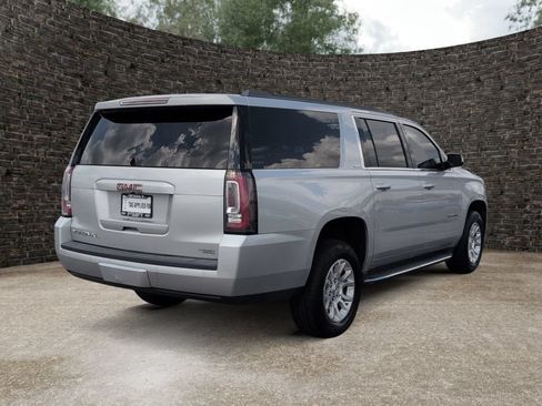 Used 2016 GMC Yukon XL SLE AWD/4WD image 7