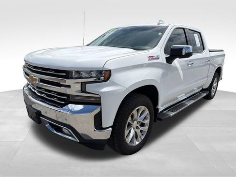 Used 2020 Chevrolet Silverado 1500 LTZ w/ LTZ Premium Package image 3