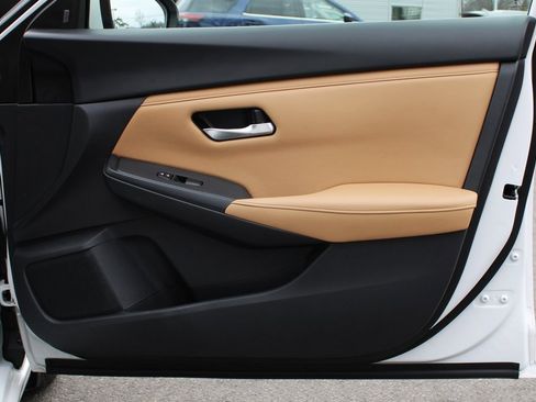 Certified 2023 Nissan Sentra SV w/ SV Premium Package image 18