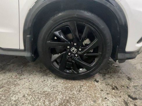 Used 2022 Honda HR-V Sport image 18