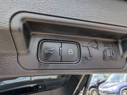 Used 2023 Ford Explorer ST w/ Equipment Group 401A AWD/4WD image 17