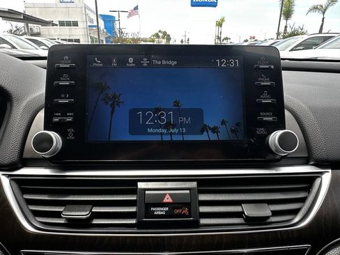 Used 2020 Honda Accord EX image 27