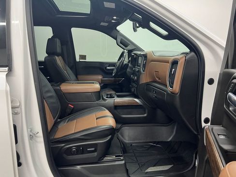 Used 2022 Chevrolet Silverado 1500 High Country image 25