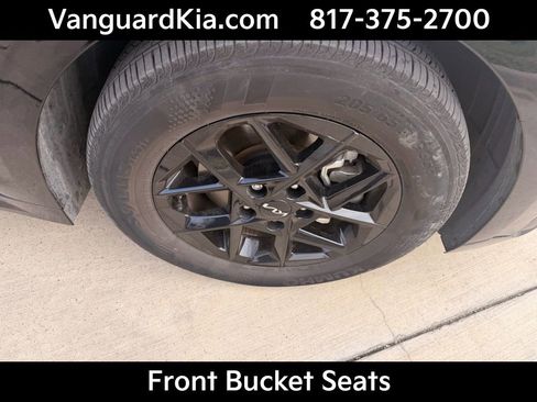 Used 2025 Kia K5 LXS image 11