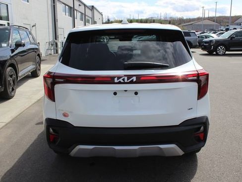 Used 2024 Kia Seltos LX image 26