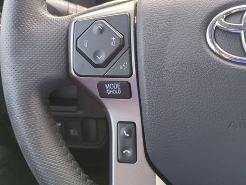 Used 2019 Toyota Tacoma Limited AWD/4WD image 19