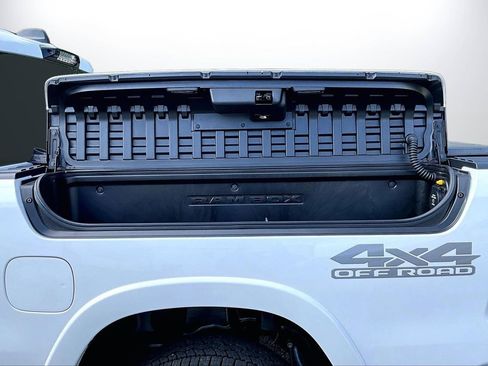 Used 2025 RAM 1500 Limited AWD/4WD image 27