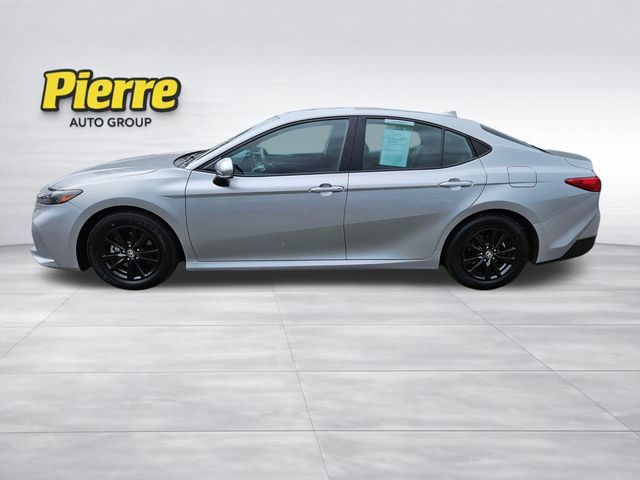 Used 2025 Toyota Camry LE FWD image 2