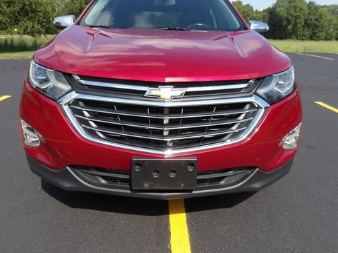 Used 2018 Chevrolet Equinox Premier FWD image 27