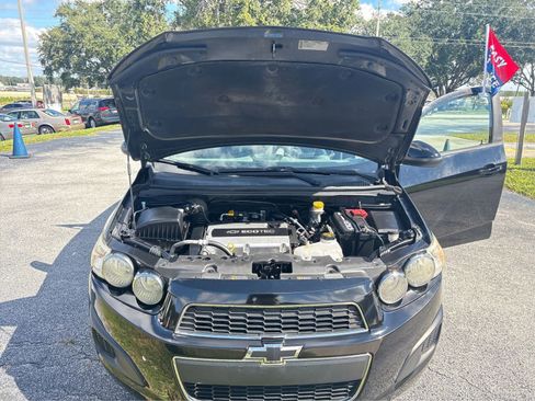 Used 2012 Chevrolet Sonic LS image 11