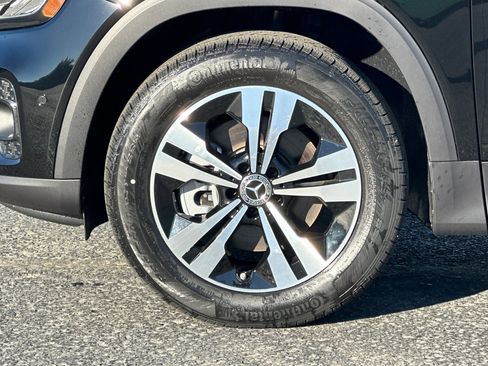 New 2025 Mercedes-Benz GLB 250 250 image 12