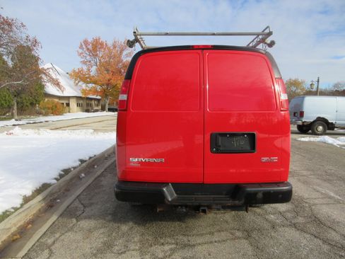 Used 2017 GMC Savana 3500 image 10