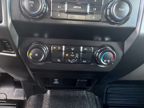 Used 2021 Ford F350 XLT w/ XLT Value Package image 27