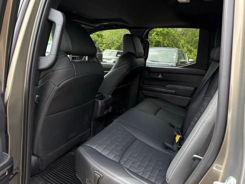 Used 2025 Toyota Tacoma TRD Sport w/ TRD Sport Premium Package image 10