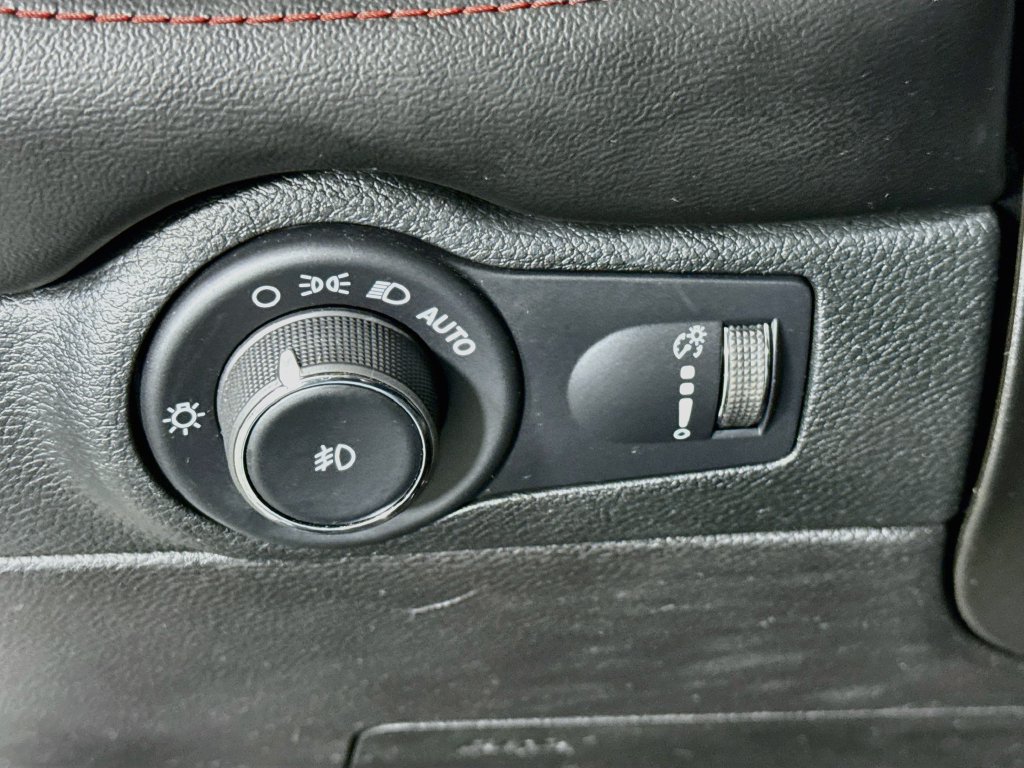 Used 2023 Dodge Durango R/T AWD/4WD image 20
