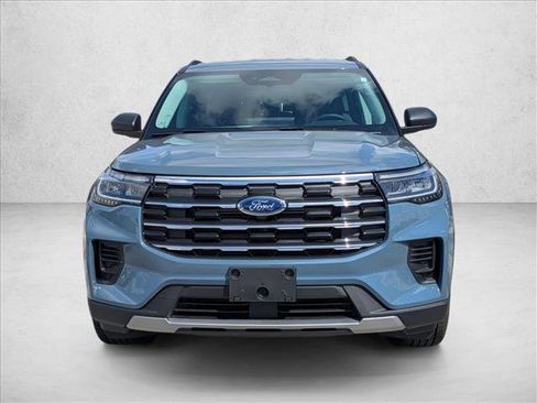 New 2026 Ford Explorer Active RWD image 6